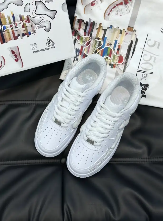 hype Louis Vuitton Sneakers