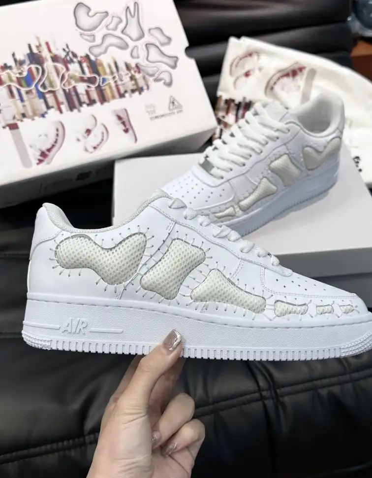 hype Louis Vuitton Sneakers