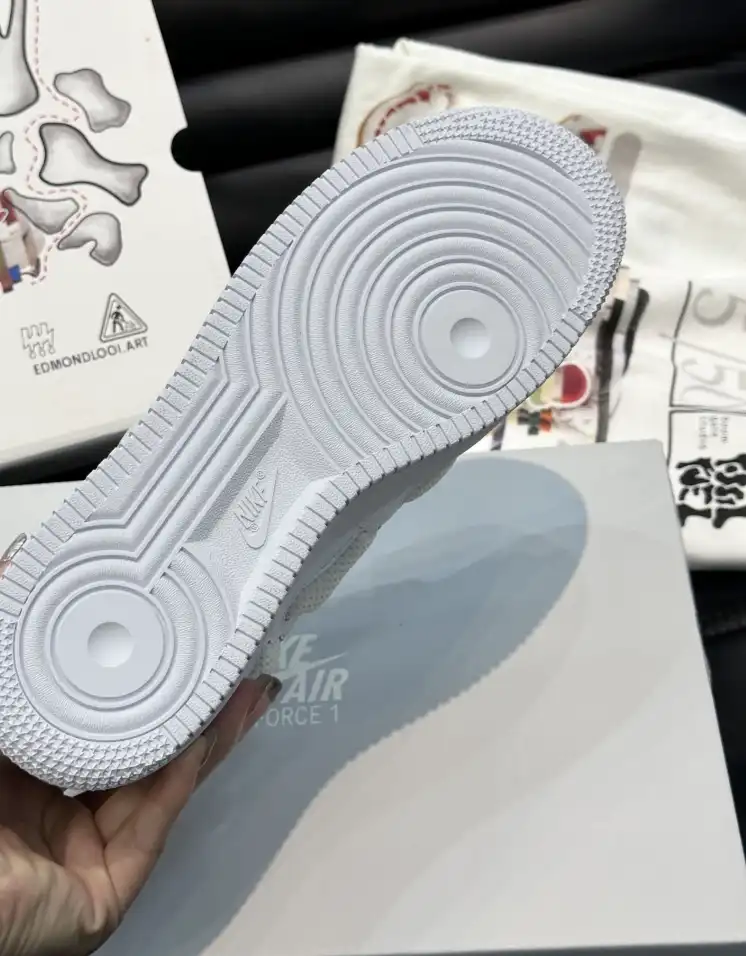 hype Louis Vuitton Sneakers