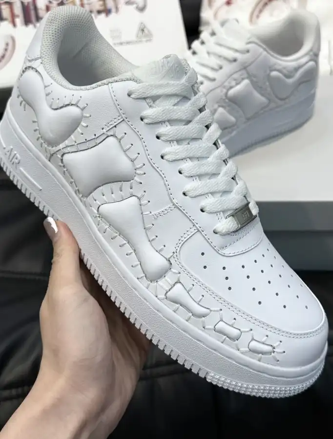 hype Louis Vuitton Sneakers