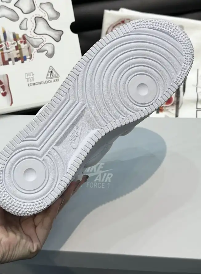 hype Louis Vuitton Sneakers