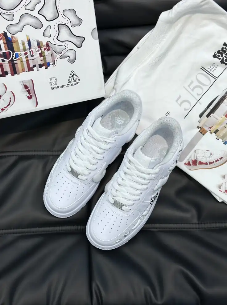 hype Louis Vuitton Sneakers