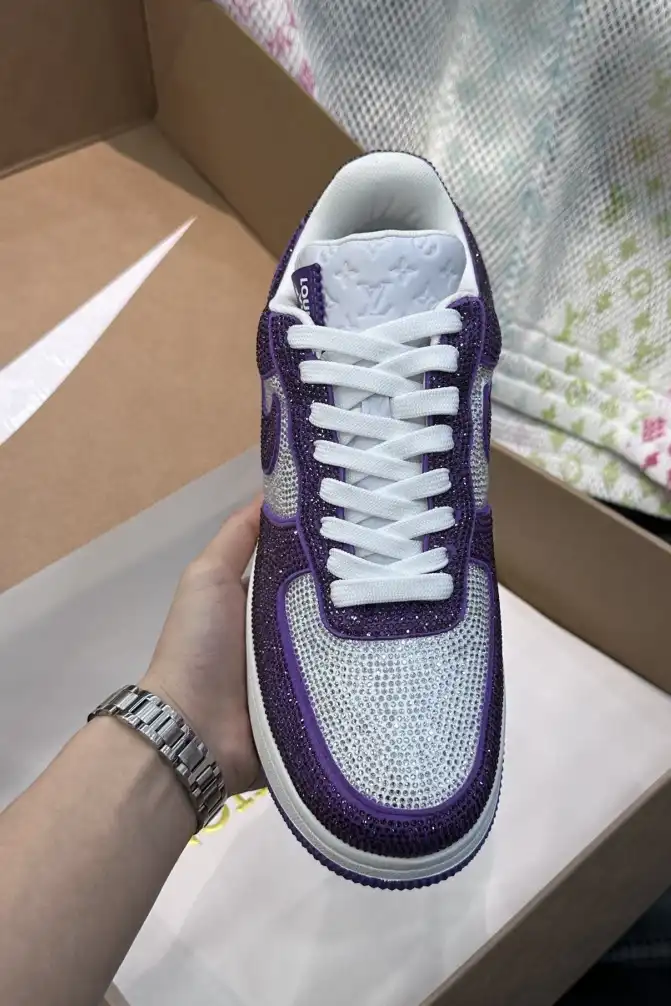 hype Louis Vuitton Sneakers