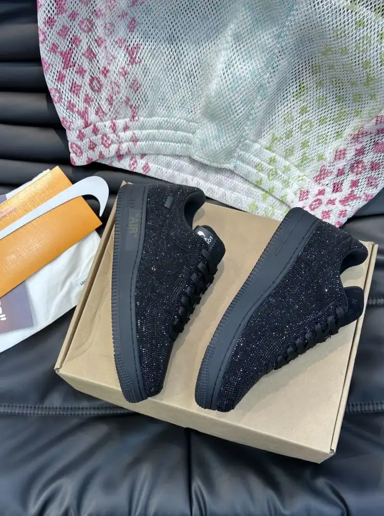 hype Louis Vuitton Sneakers