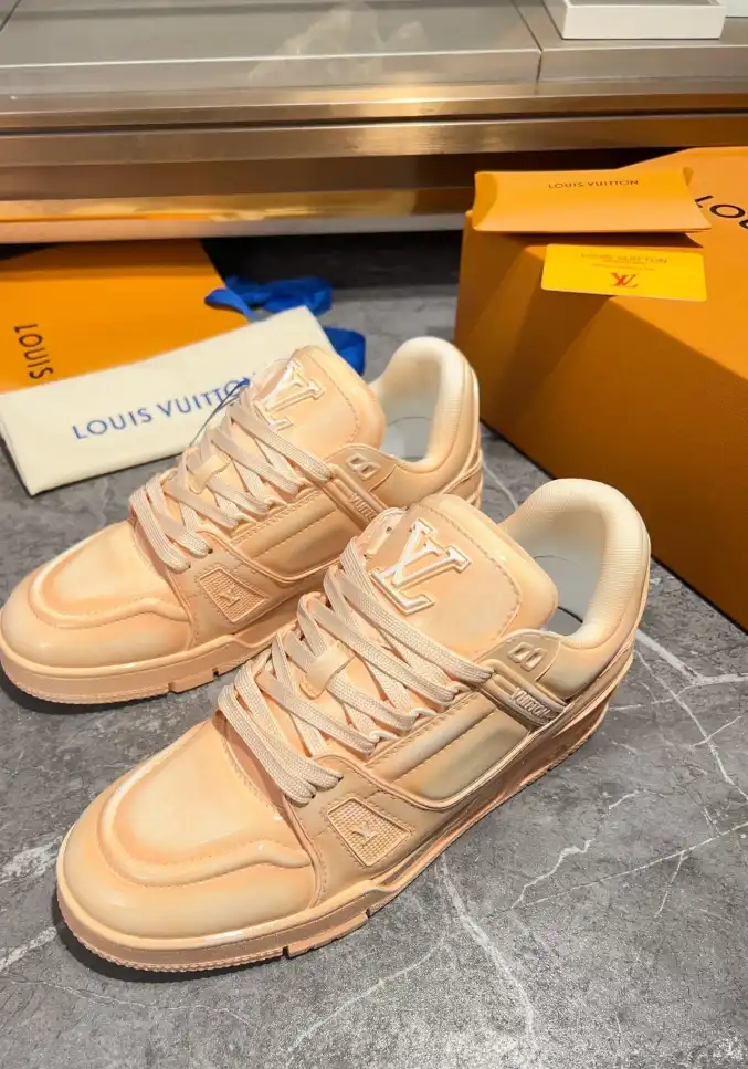 hype Louis Vuitton Sneakers