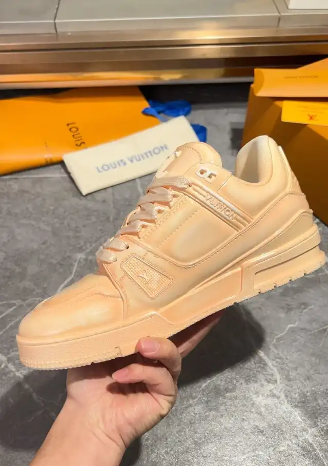 hype Louis Vuitton Sneakers