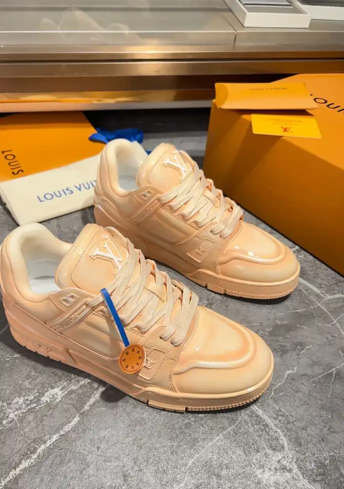 hype Louis Vuitton Sneakers