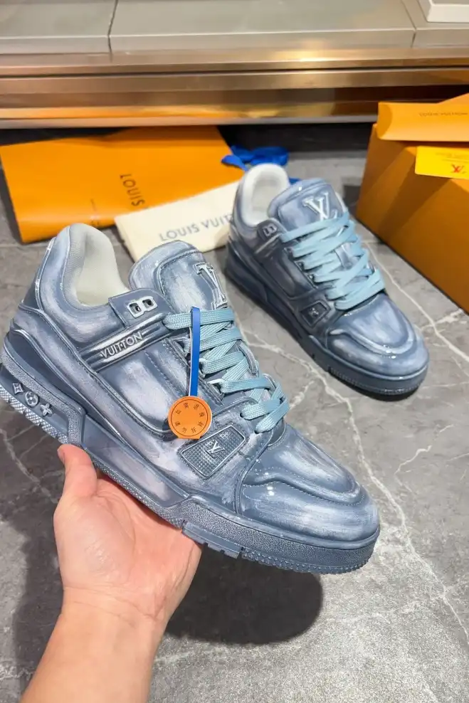 hype Louis Vuitton Sneakers