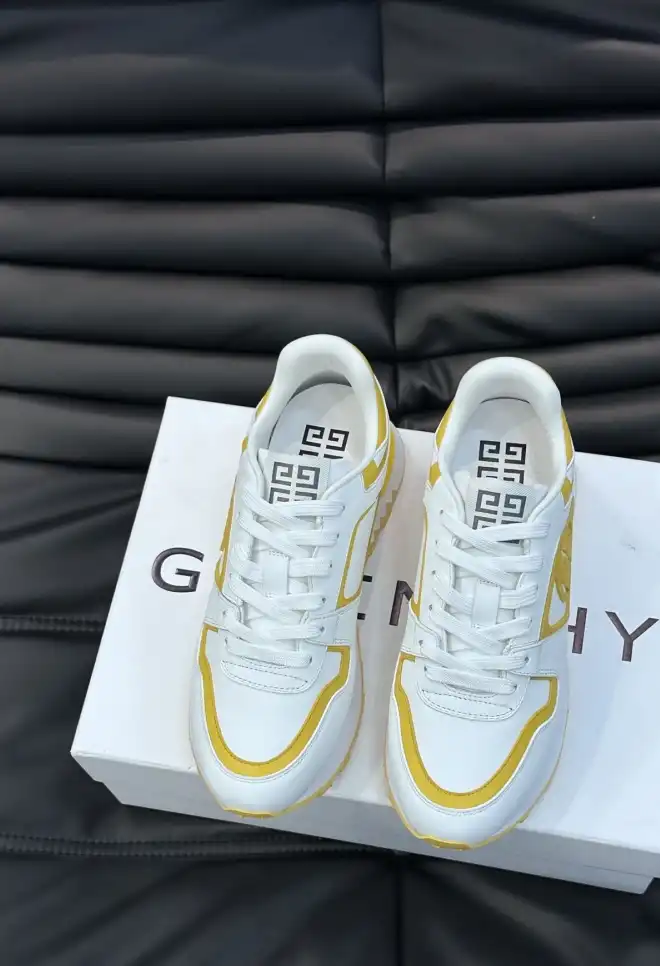 hype Givenchy Sneakers