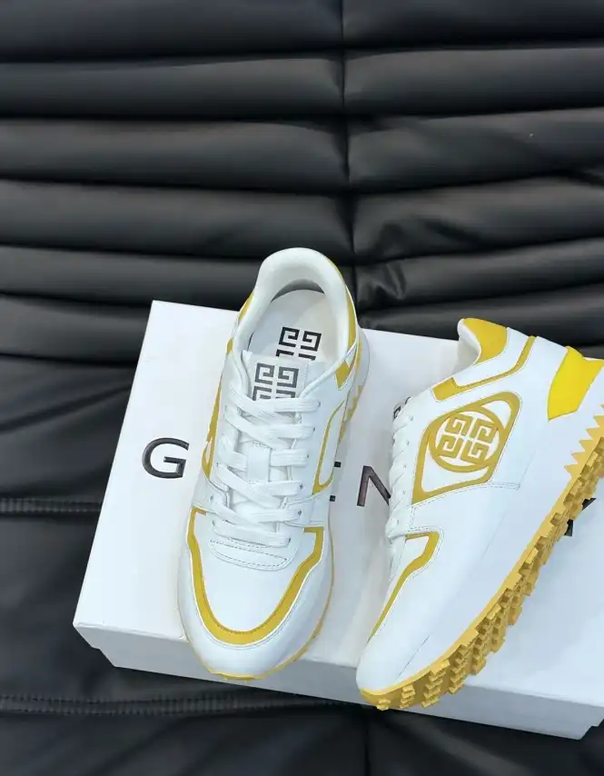 hype Givenchy Sneakers