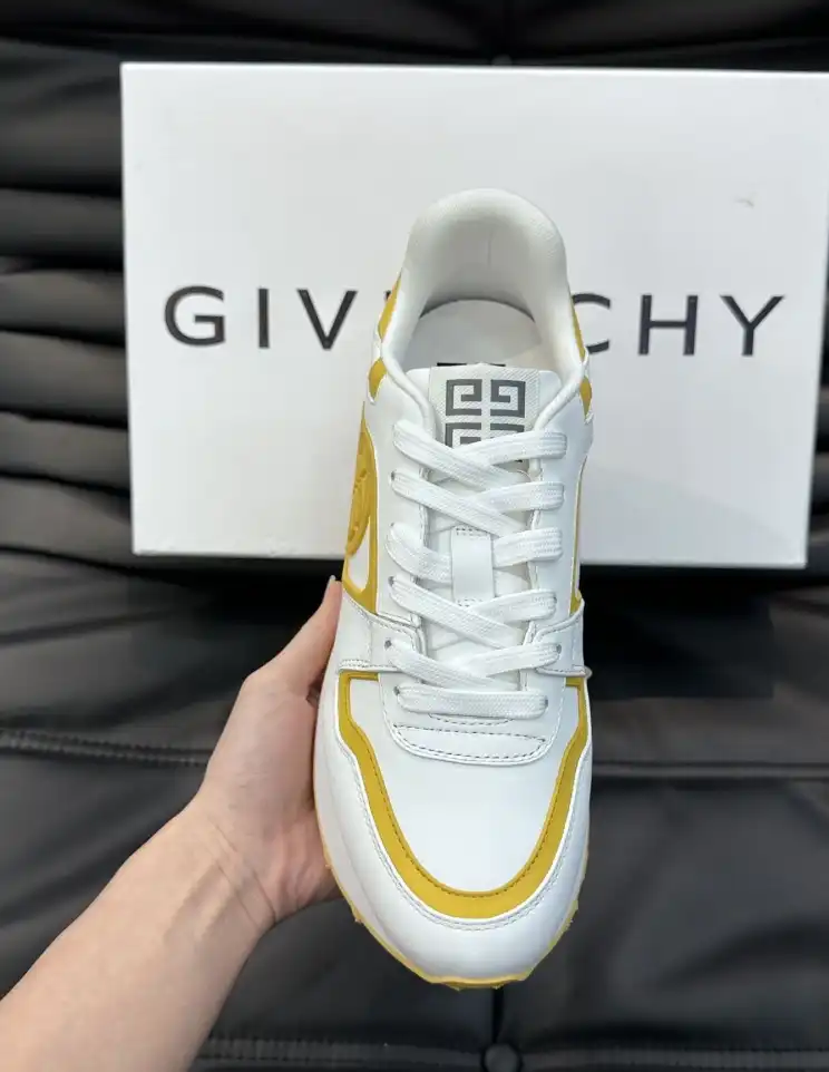 hype Givenchy Sneakers