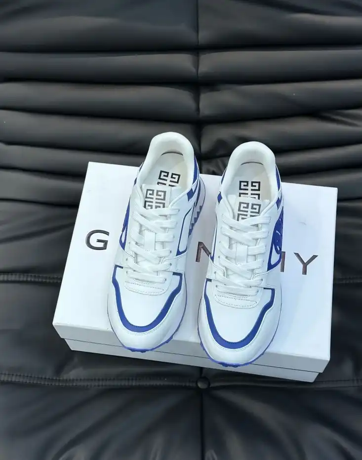 hype Givenchy Sneakers