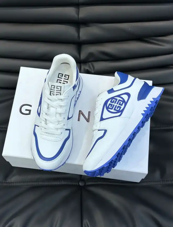 hype Givenchy Sneakers