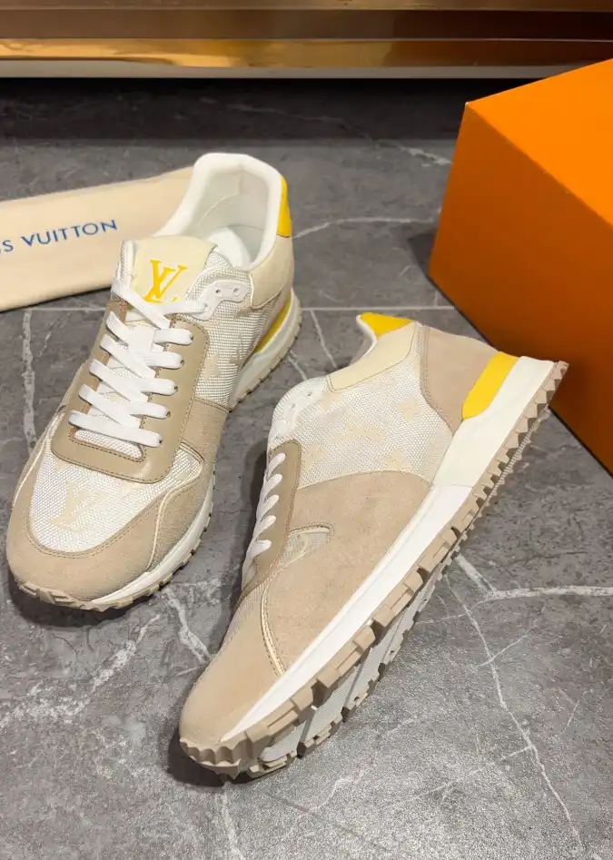 hype Louis Vuitton Sneakers