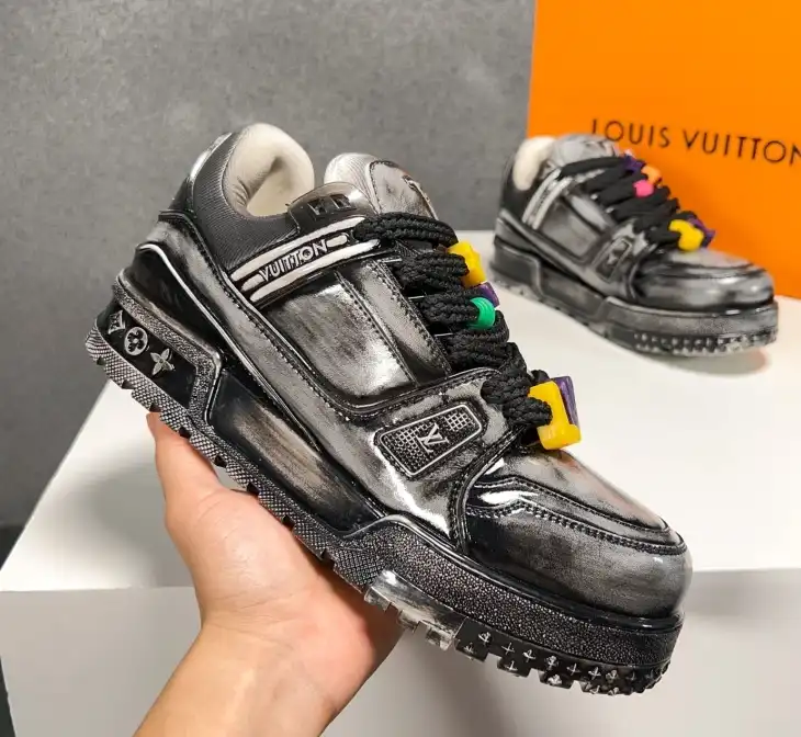 hype Louis Vuitton Sneakers