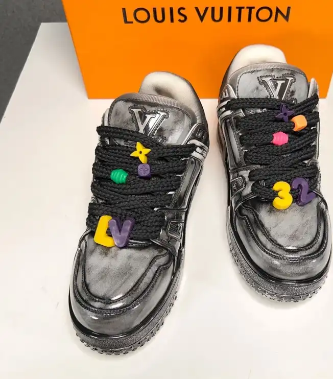 hype Louis Vuitton Sneakers