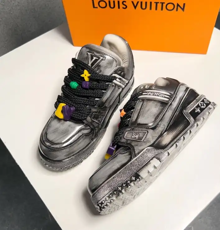 hype Louis Vuitton Sneakers