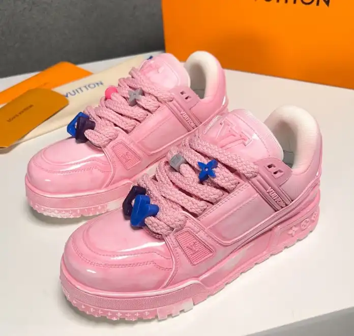 hype Louis Vuitton Sneakers