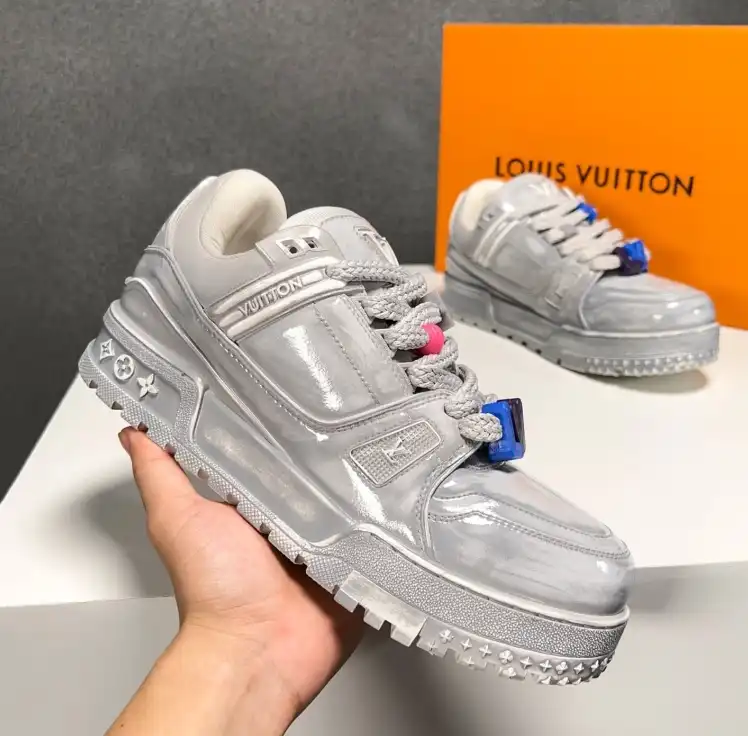 hype Louis Vuitton Sneakers