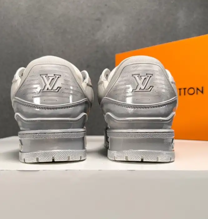 hype Louis Vuitton Sneakers