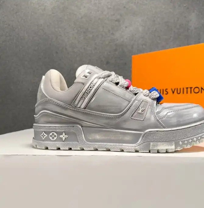 hype Louis Vuitton Sneakers