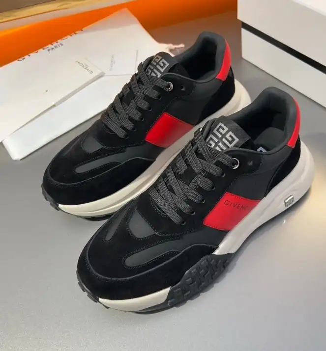 hype Givenchy Sneakers