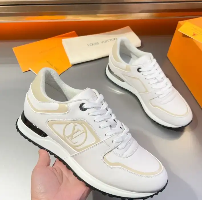 hype Louis Vuitton Sneakers