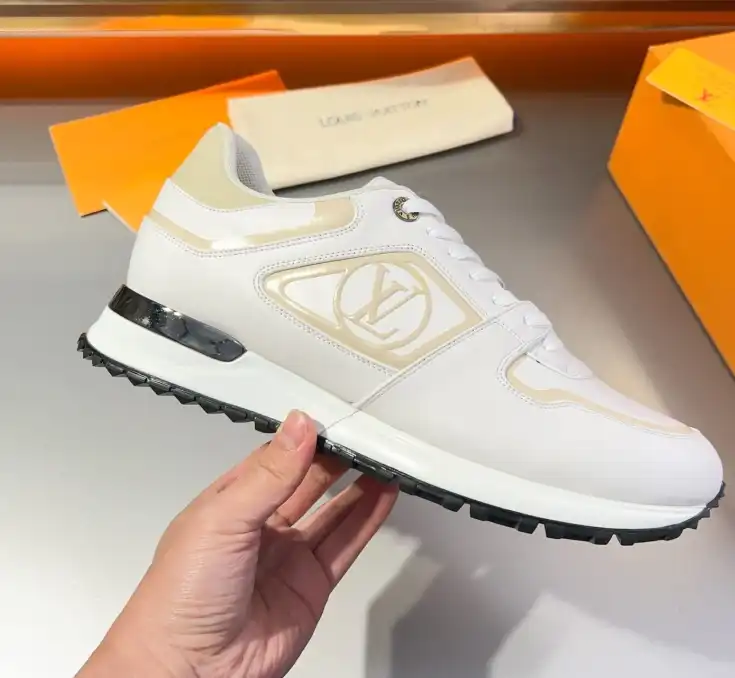 hype Louis Vuitton Sneakers