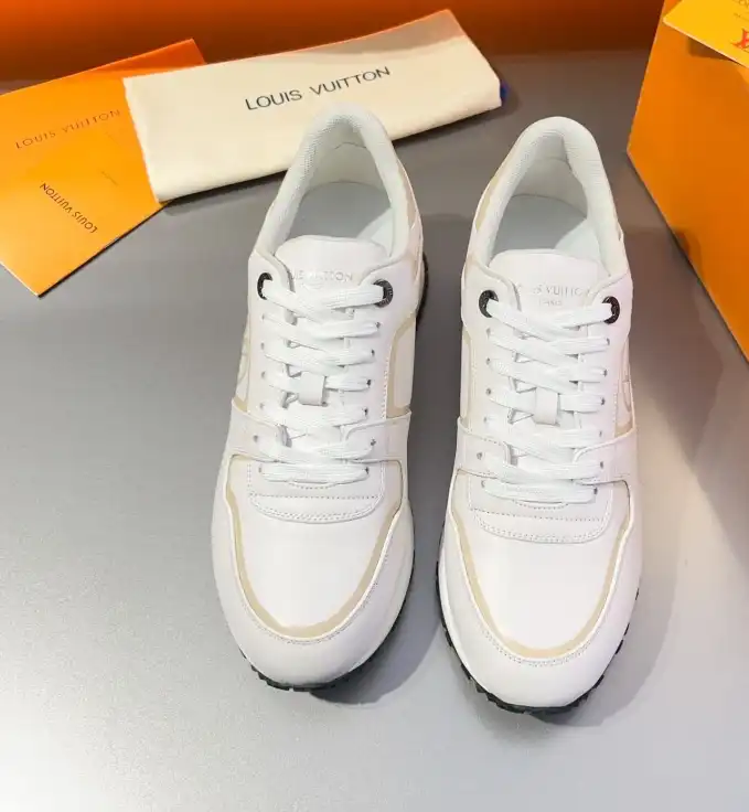 hype Louis Vuitton Sneakers