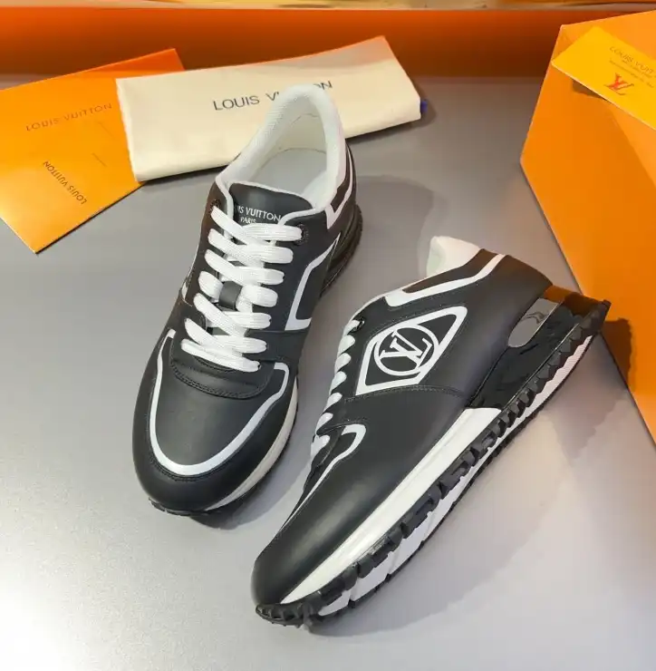 hype Louis Vuitton Sneakers