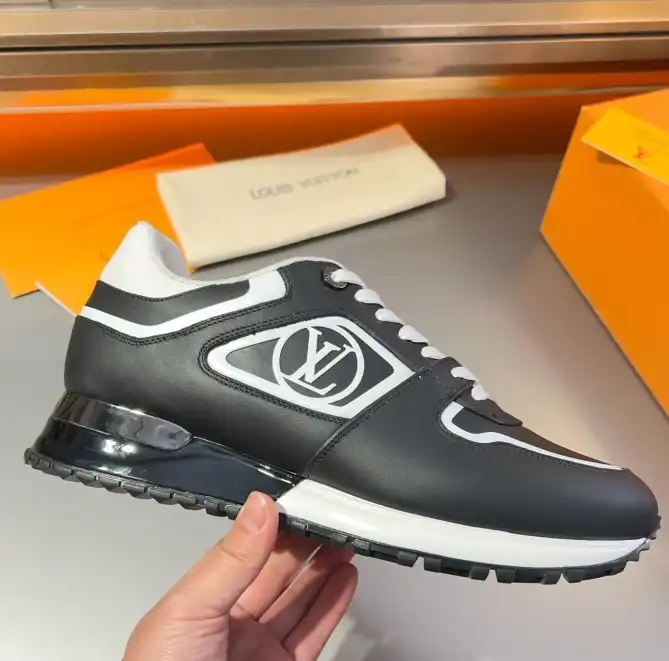 hype Louis Vuitton Sneakers