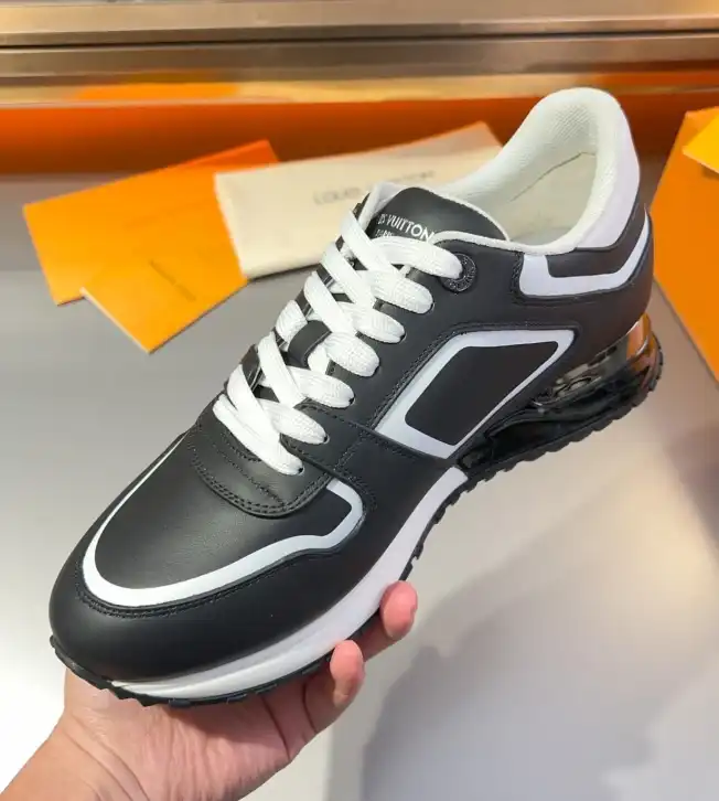 hype Louis Vuitton Sneakers