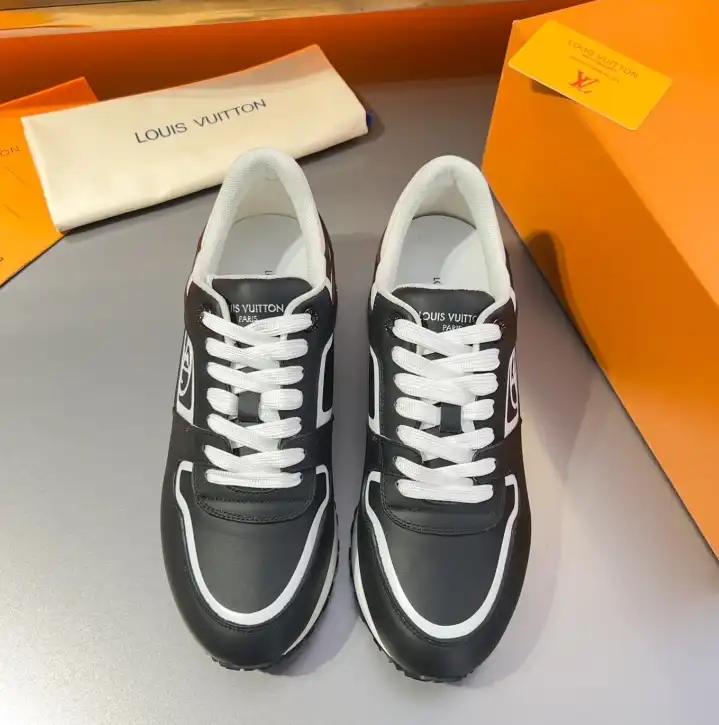 hype Louis Vuitton Sneakers