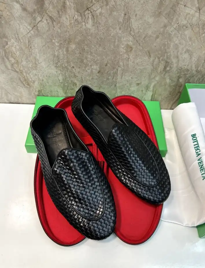 hype Bottega Veneta Leather Shoes