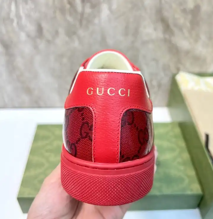 hype Gucci Sneakers