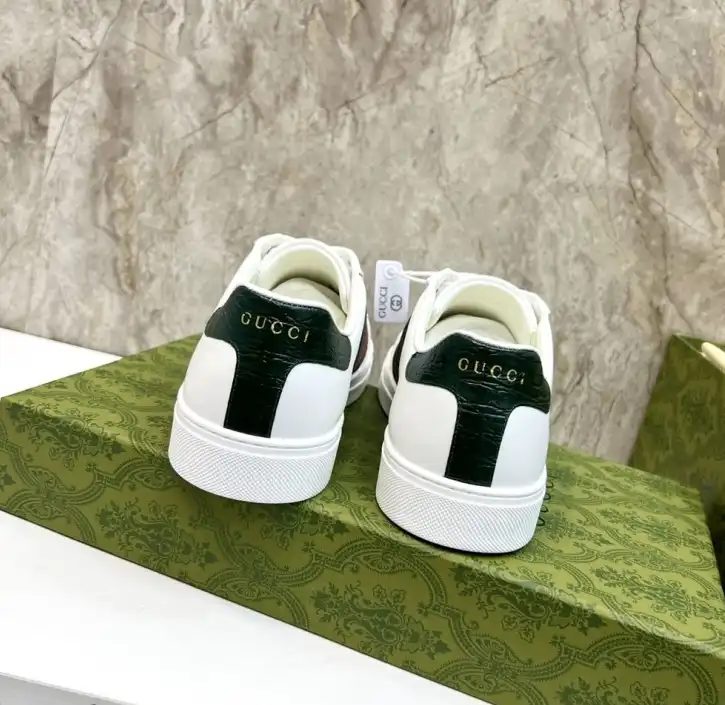 hype Gucci Sneakers