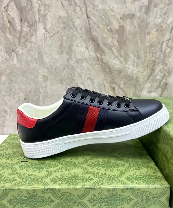 hype Gucci Sneakers