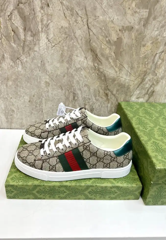 hype Gucci Sneakers