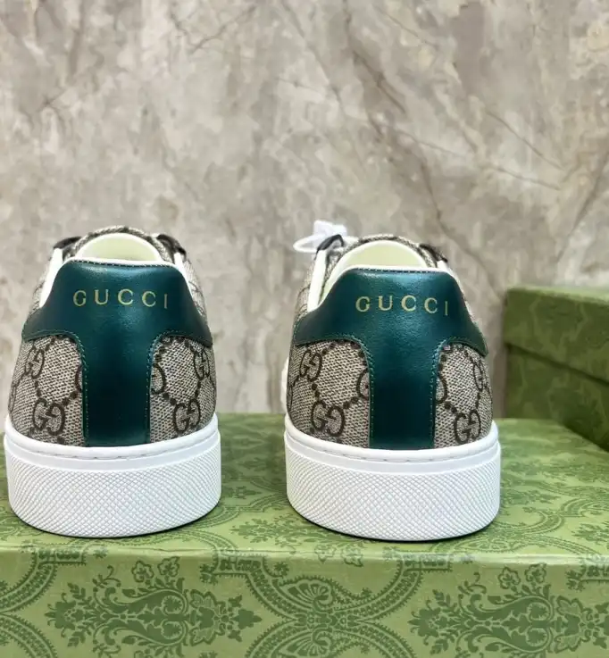 hype Gucci Sneakers