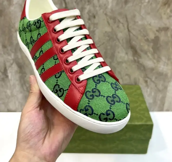 hype Gucci Sneakers