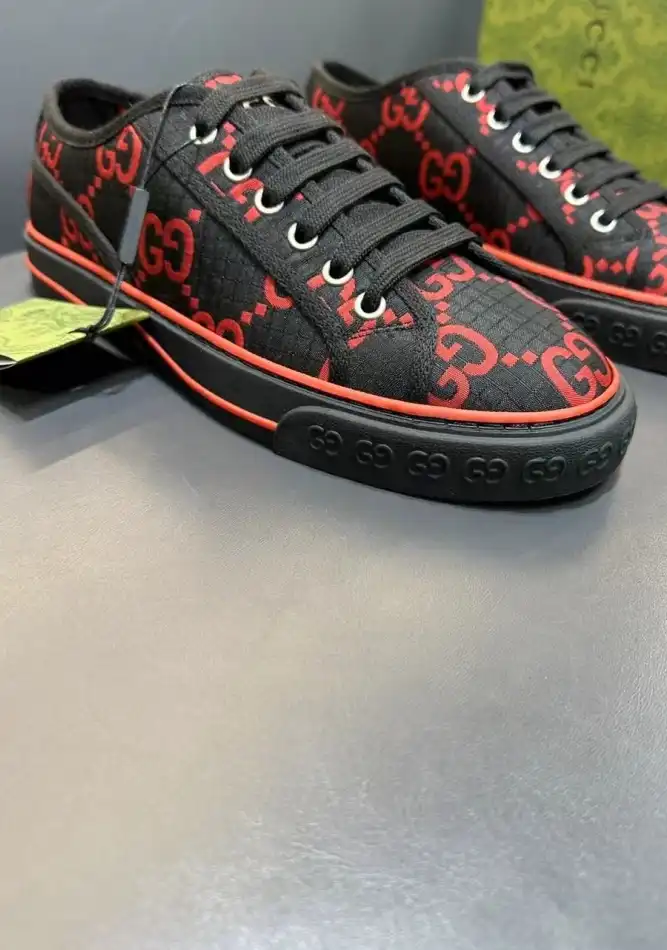 hype Gucci Sneakers