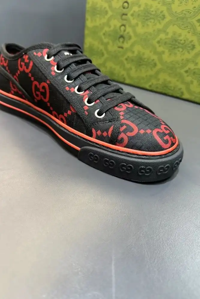 hype Gucci Sneakers