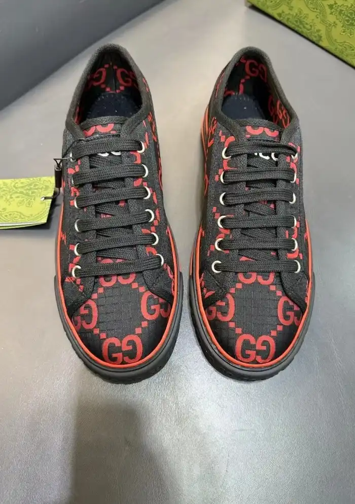 hype Gucci Sneakers