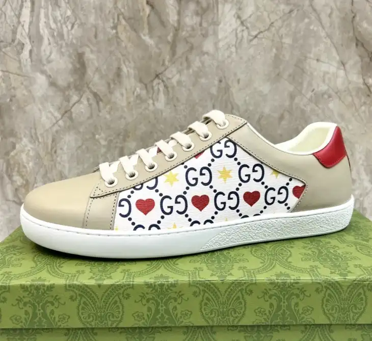 hype Gucci Sneakers