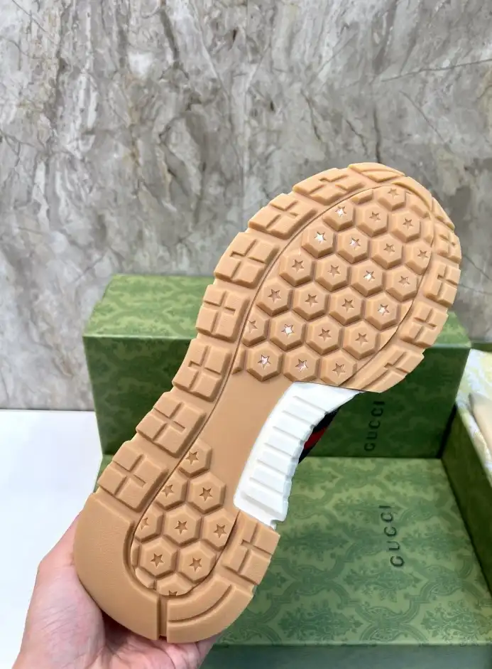 hype Gucci Sneakers