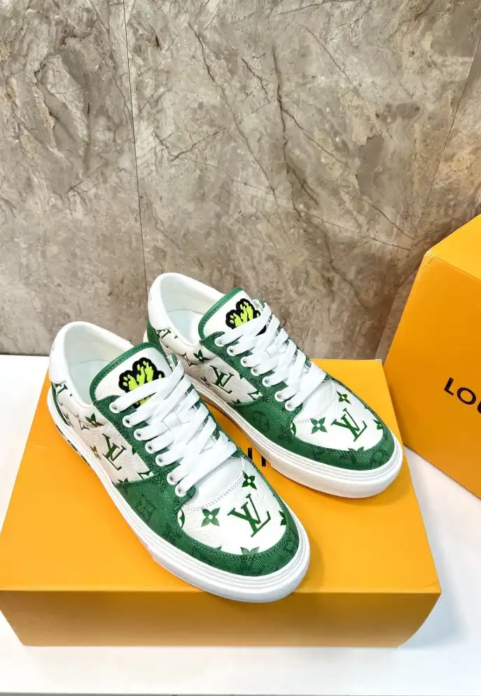 hype Louis Vuitton Sneakers