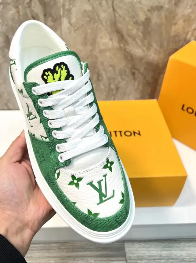 hype Louis Vuitton Sneakers