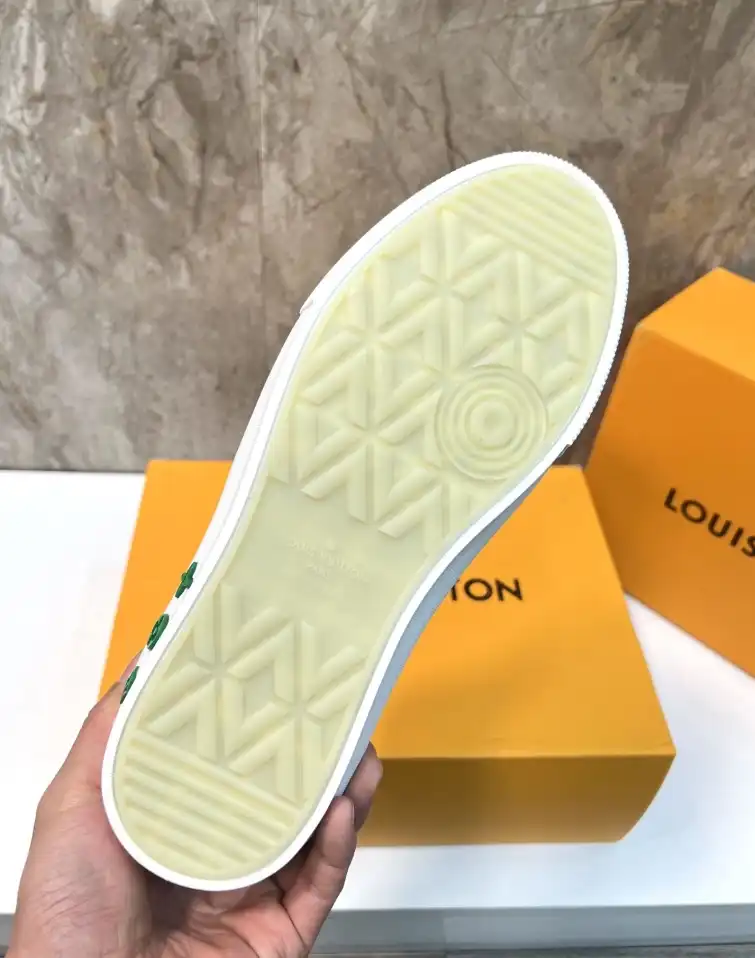 hype Louis Vuitton Sneakers