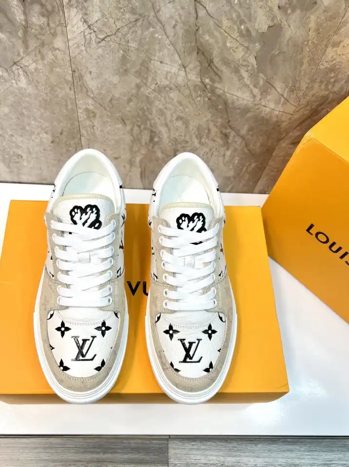 hype Louis Vuitton Sneakers