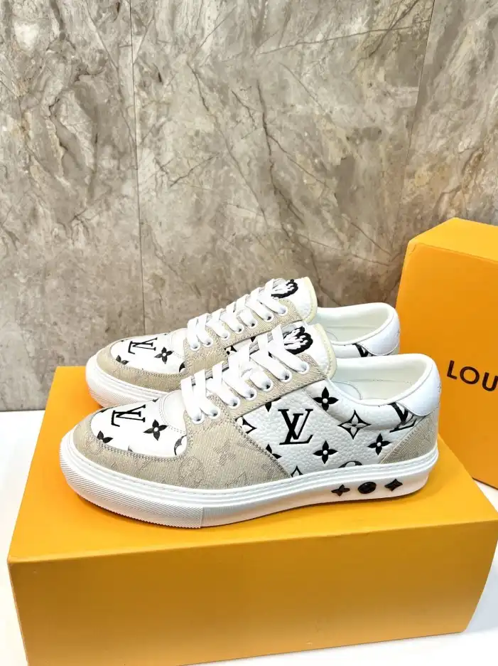 hype Louis Vuitton Sneakers